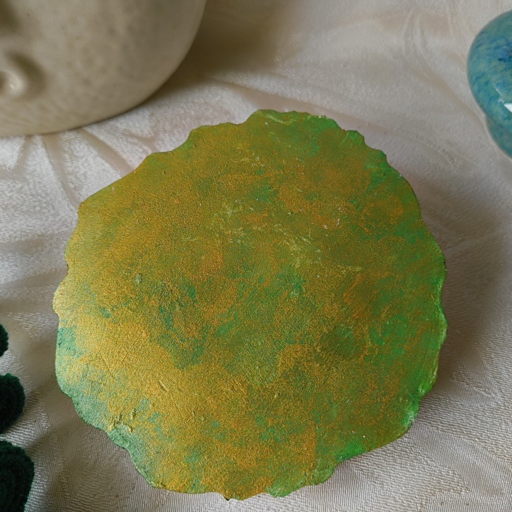 Coaster Green Gold Cloudy - Cemented