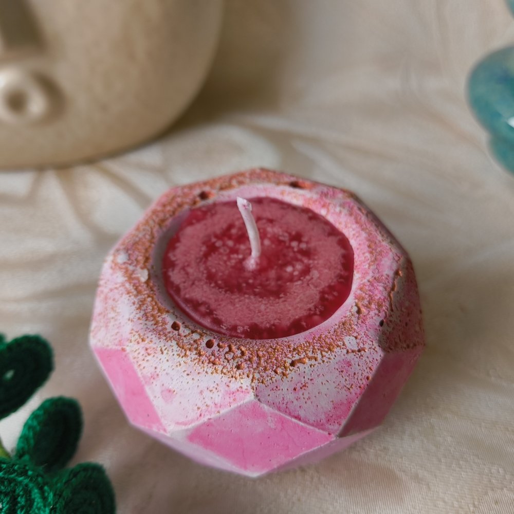 Geometric Candle - Cemented - Image 5
