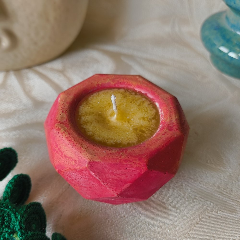 Geometric Candle - Cemented - Image 3