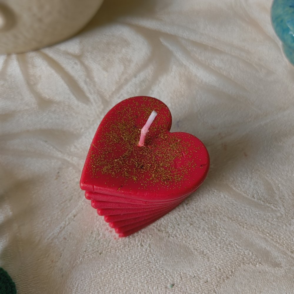 Twisted Hearts Candle
